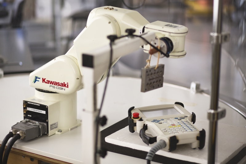 A Kawasaki FS03n industrial robot arm, part of Kawasaki Heavy Industries' product line of the type involved in the 1981 incident.